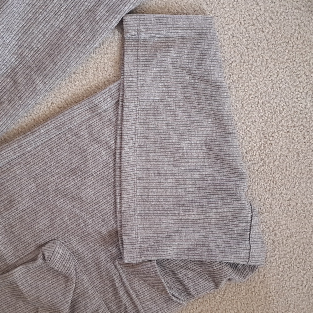 LARGE.   HALARA RIBBED MIDRISE DRAWSTRING WIDE LEG CARGO PANT - Picture 8 of 10